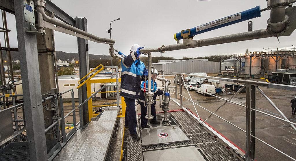 Poste de chargement bras dôme double débattement, chimie, Pacquet